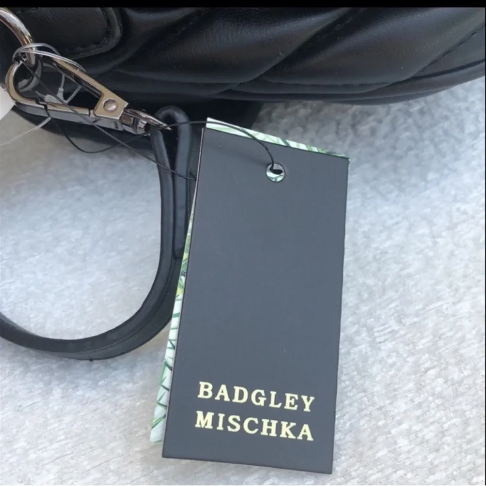 BADGLEY MISCHKA QUILTED MESSENGER crossbody bag BLACK - Picture 4 of 15